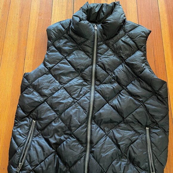 Patagonia 28115 Black Prow Bomber Quilted Down Vest Women’s Size Medium - Picture 1 of 11